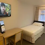Triple Room With Private Bath Near Lfc Free Street Parking
