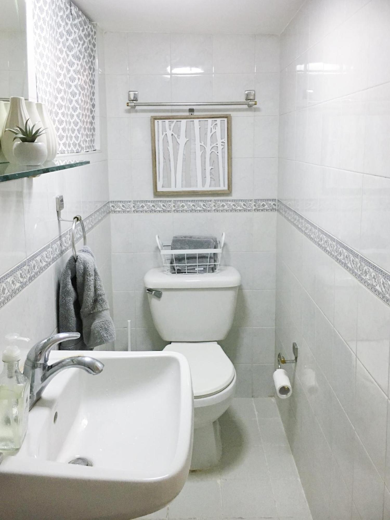 Triple With Private Bath Near Lfc Free Street Parking Bed & Breakfast